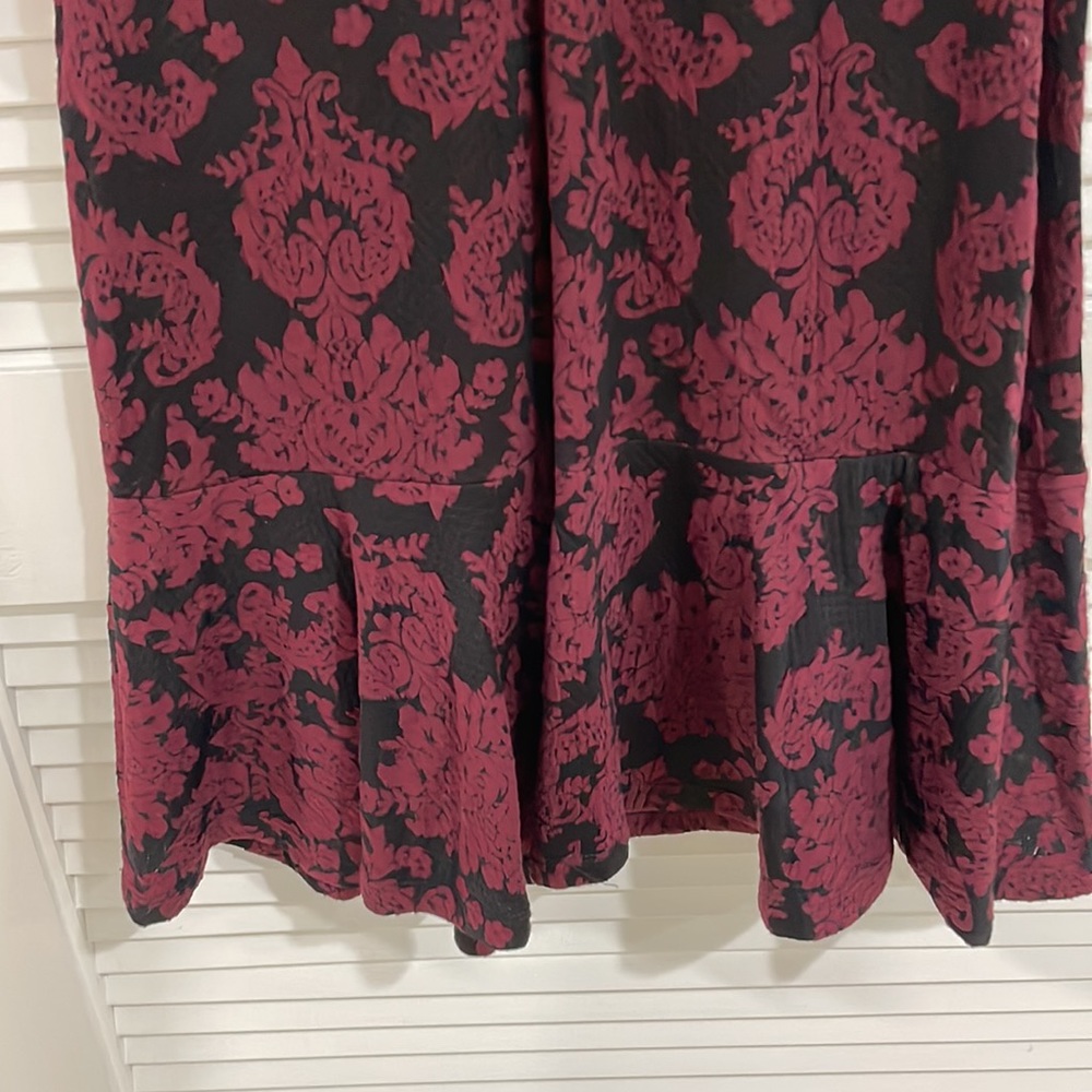 Dress - Picture 6 of 7